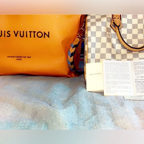 Louise Vuitton Damier Azur Purse, Brand New, “A MUST SEE.” - Picture 3 of 12